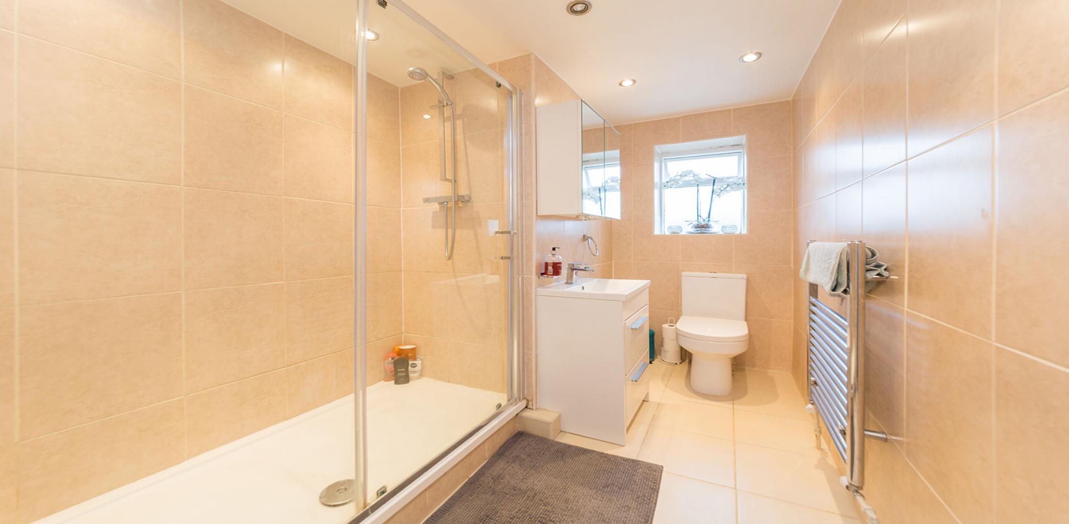 			2 Bedroom, 1 bath, 1 reception Flat			 Loveridge Road, West Hampstead